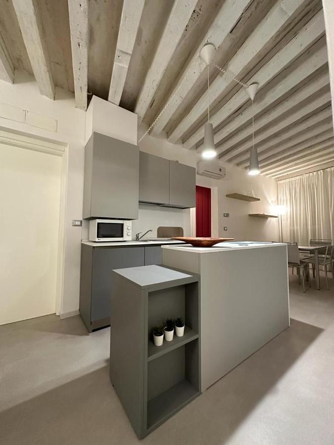 Venetian Apartments Exterior photo