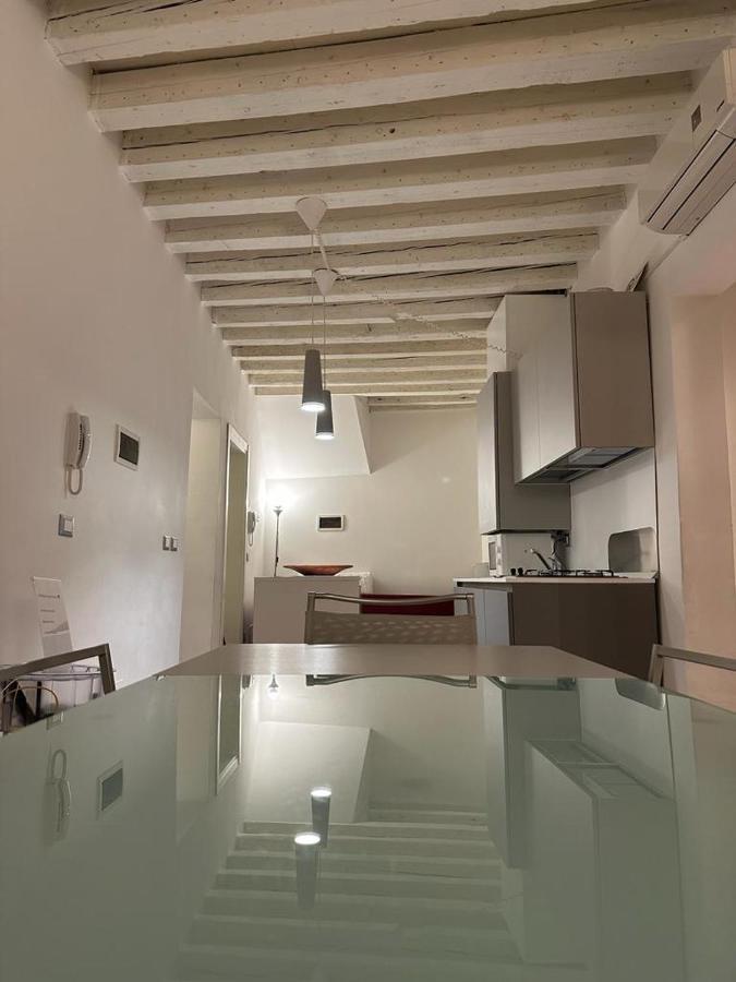 Venetian Apartments Exterior photo